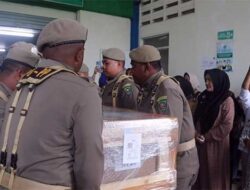 Jenasah Alm Jamaludin Maulana Rolobessy Tiba Di Ambon