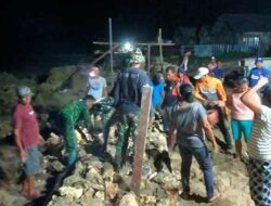 Malam Tak Jadi Halangan, Satgas TMMD Kebut Pembangunan Talud Desa Ilngei