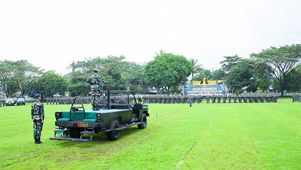 Lepas Satgas Pamputer Maluku XXVI, Pangdam Pattimura Ingatkan Ini 1 Pangdam PTM Lepas Satgas Pamputer