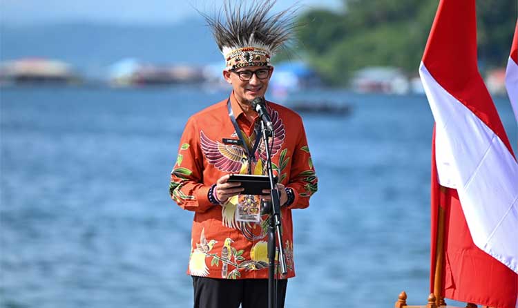 Sandiaga Uno Papua Street Carnival