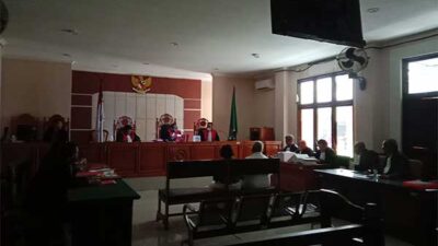 Mati Lampu, Sidang Perkara Pengadaan Pesawat dan Helikopter Ditunda