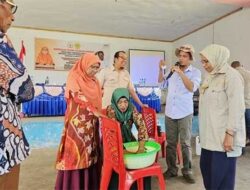 Saadiah Ulupatty Dorong Penggunaan Biosaka Bagi Petani di Seram Utara