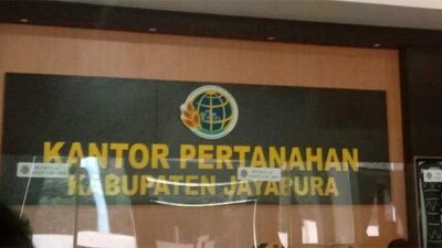 Kepala BPN Jayapura Teken Sertifikat Landas Pacu Tanpa Pelepasan, Pemilik Tuntut Hak