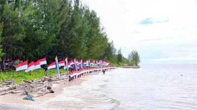 Pemprov PBD Bentangkan Bendera Merah Putih 78 Meter di Beranda Terdepan Indonesia