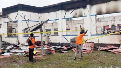 Olah TKP Kebakaran Kantor Dinas di Yahukimo, Polisi Kantongi Bukti Awal