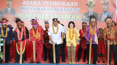 Pj Gub PB Buka Mubes Suku Besar Arfak IV 2023