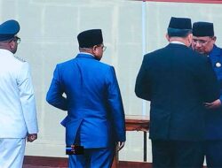 Lantik Lobat-Serahkan SK Perpanjangan 2 Pj Bupati, Musa’ad Ingatkan Netralitas Pemilu 2024