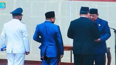 Lantik Lobat-Serahkan SK Perpanjangan 2 Pj Bupati, Musa’ad Ingatkan Netralitas Pemilu 2024