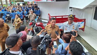 Pemkot Ambon Terima Bantuan Motor Pengangkut Sampah dari Jasa Raharja Maluku