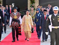 Berbusana Adat Tanimbar, Presiden Jokowi Berpidato di Gedung Nusantara