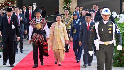 Presiden Jokowi n Ibu Pidato di MPR 2023