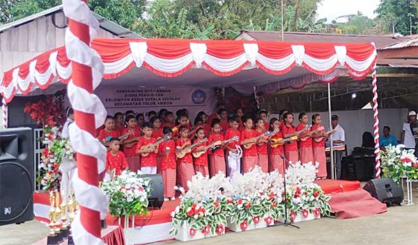 30 SD Lomba di Teluk Ambon