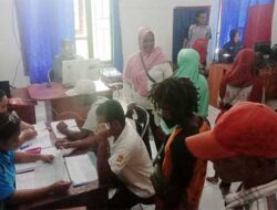 Targetkan Masyarakat Bintuni Miliki Dokumen Kependudukan, Tim Jempol Sasar Sebyar