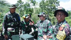 Pangdam Pattimura Tinjau Latihan Menembak Denkav 5/BLC 3 Pangdam PTM Tinjau Lati Tembak Denkav 5 BCL