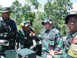 Pangdam Pattimura Tinjau Latihan Menembak Denkav 5/BLC