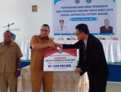 Kunjungi Universitas Victory, Pj Gubernur PBD Juga Serahkan Dana Hibah 1 Miliar