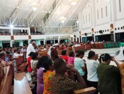 Wabup Rettob Hadiri Misa Syukur Bebas Murni, Begini Pesan Menyentuh Pastor Amandus