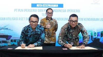 Sinergi BUMN, PLN-Pos Indonesia Teken MoU Dukung Ekosistem Kendaraan Listrik