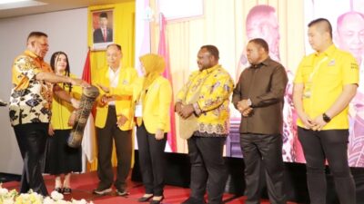 Buka Rakerda-Rapimda Partai Golkar PB, Ini Pesan Waterpauw