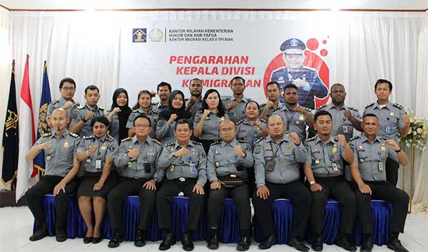 Kadiv Imigrasi Papua Beri Arahan ke Jajaran Kanim Biak, Tekankan Soal Ini 2 Imigrasi Biak Arahan Kadiv Imigrasi Papua2