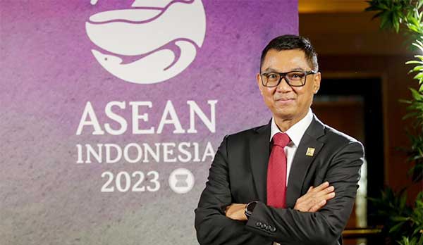 PLN Dirut Raih Penghargaan Internasional