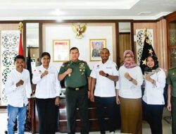 Terima Audiensi Generasi Emas Indonesia Maluku, Begini Pesan Pangdam Pattimura