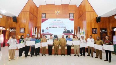 Pemprov Papua Tengah Bantu 14 Lembaga Pendidikan Dana Hibah 8,6 M