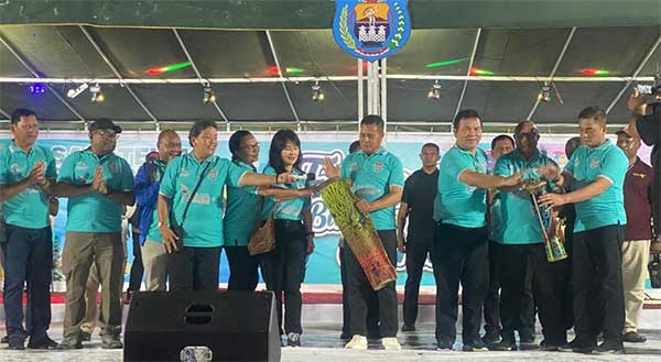 Buka STC-Festival Budaya Saireri 2023 di Yapen, Ini Harapan Pj Gubernur Rumasukun 1 Pj Gub Papua Buka STC 2023 di Yapen