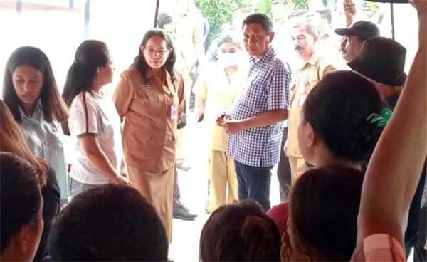 Tinjau Lokasi Kebakaran di Kelurahan Benteng, Penjabat Pastikan Bantuan Stimulan 1 Pj Walkot Ambon Kebakaran Benteng