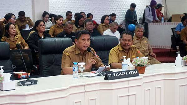 Pj Walkot Ambon Sosialisasi RTK