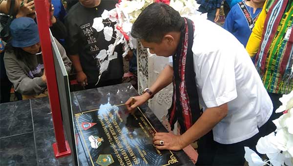 Pj Walkot Resmi Desa Honipopu Ambon