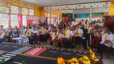 2 SD di Rumahtiga Jadi Sasaran Sosialisasi BPJN Maluku Jelang HUT Jalan 2023