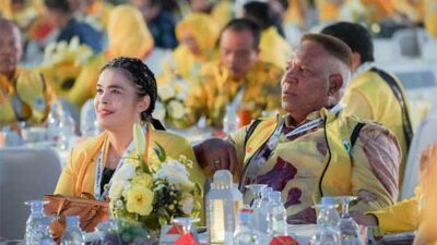 Paulus Waterpauw Golkar Maluku Papua