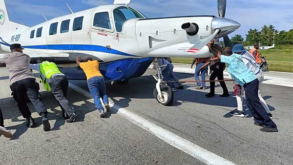 Pesawat Gagal Terbang di Nabire