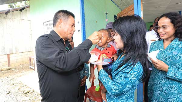 Pj Gub Papua Rumasukun n Ketua TP PKK