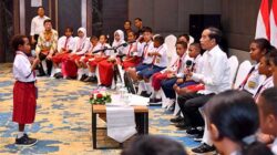 Siswa SD dari Nabire Jawal Soal dari Presiden