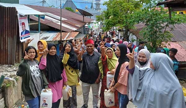 Abdullah Manaray Berbagi Kasih2