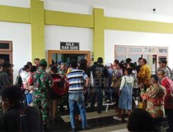 Honorer Duduki Kantor Walikota Jayapura, Imbas Tidak Lolos CPNS