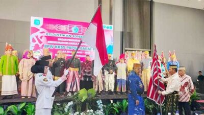 Kukuhkan BPW KKSS PBD 2023-2028, Begini Pesan Tegas Muchlis Patahna