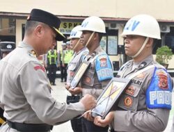 Pimpin Upacara Pemecatan 2 Personelnya, Kapolresta Jayapura Kota Beberkan Ini
