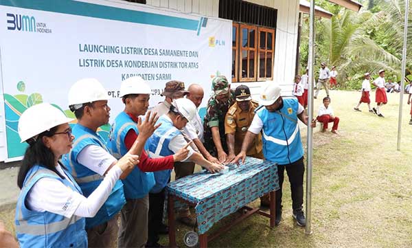 PLN PLTS 2 Kampung di Sarmi