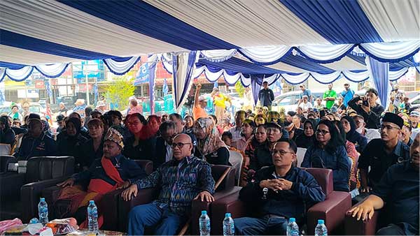 Terima SK Ketua, Petrus Kasihiw Resmikan Rumah Restorasi DPW Papua Barat Daya 3 Piet Kasihiw Resmi Sek NasDem PBD2