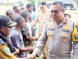 Sambangi Kampung Kisor, Kapolda PB Minta Masyarakat Lakukan Ini