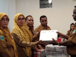 Pemprov PBD Hibahkan Alat Perekaman Data Tingkatkan Pelayanan di Enam Kabupaten/ Kota