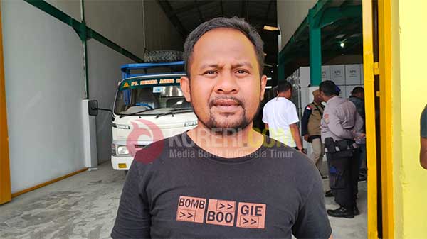 Bawaslu PBD Temukan Satu Karton Logistik Pemilu dalam Kondisi Terbuka, Ini Isinya 3 Komisioner Bawaslu PBD Sofyan Saman S.IP