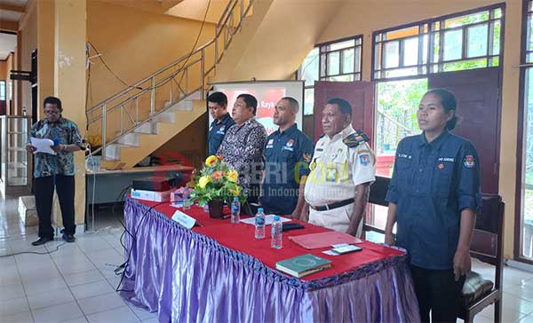 Pelantikan 175 Anggota KPPS Klamana2