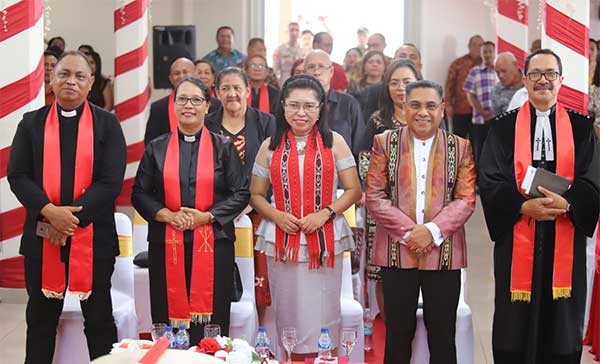 Pj Walkot Ambon Persidangan Jemaat Sumber Kasih2