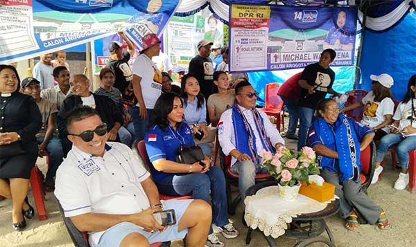 Kampanye Terakhir di Leihitu Barat, BMW Ingatkan Jangan Pilih Kucing dalam Karung 3 BMW Kampanye di Leihitu Barat2