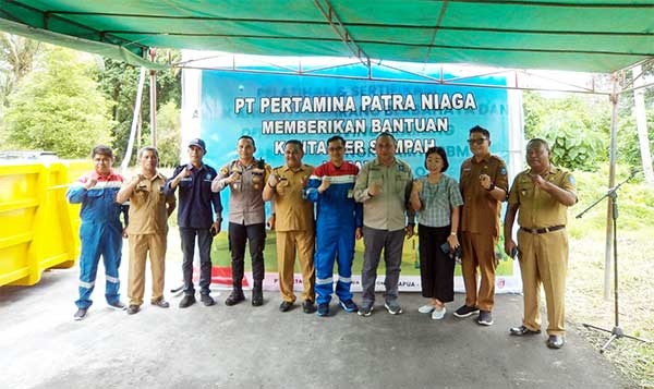 Pertamina Pamalu Serahkan Bantuan Kontainer Sampah ke Warga Ring 1 FT Tobelo 2 IMG 20240221 WA0005