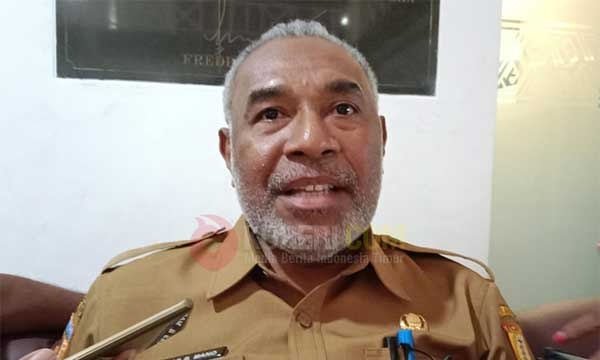 Kepala Dinas Pariwisata Kota Jayapura Matias B. Mano, / Foto : Surya
